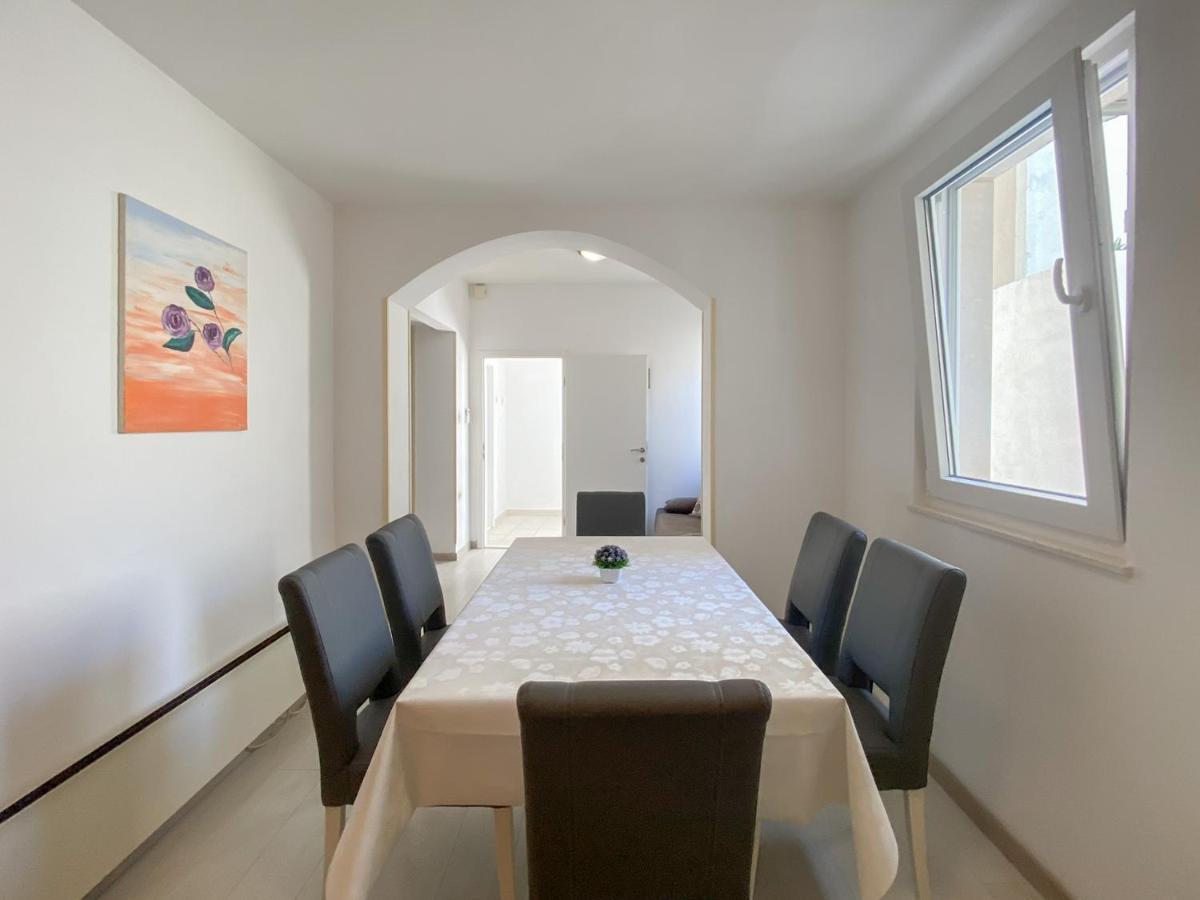 מאקרסקה Apartment Dado מראה חיצוני תמונה